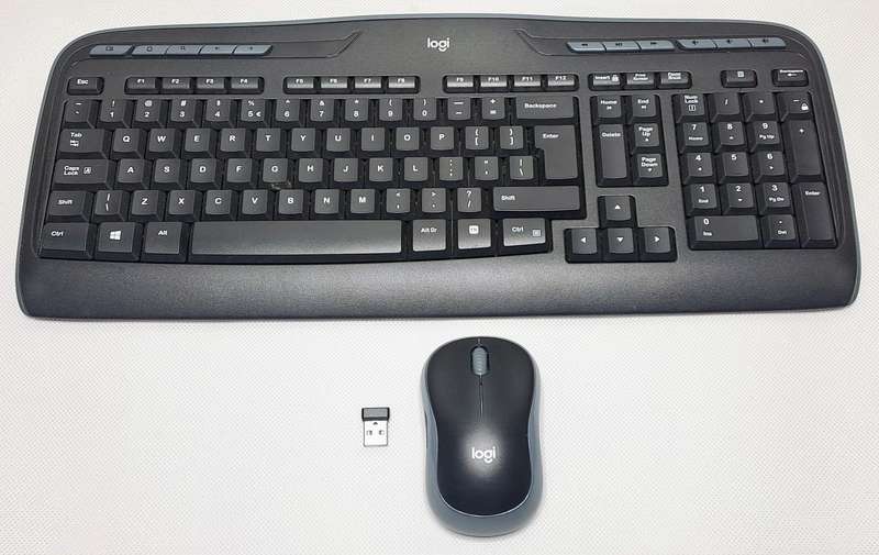 Logitech MK330 Wireless Desktop Keyboard and Mouse Combo
