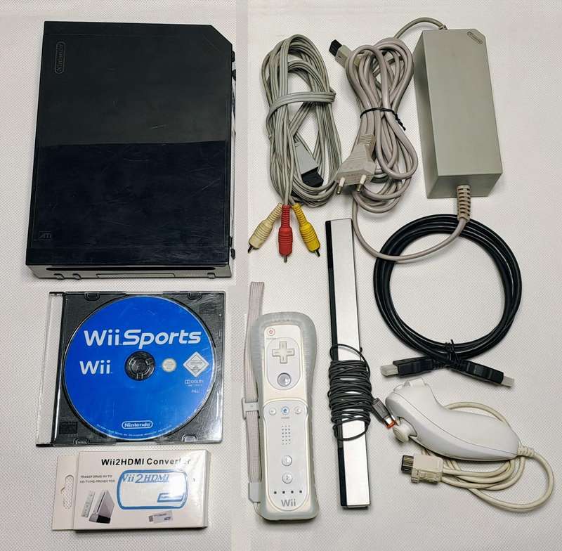 Nintendo Wii (Black & White) Console - WiiSports HDMI Bundle