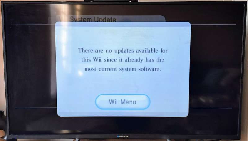 Nintendo Wii (Black & White) Console - WiiSports HDMI Bundle