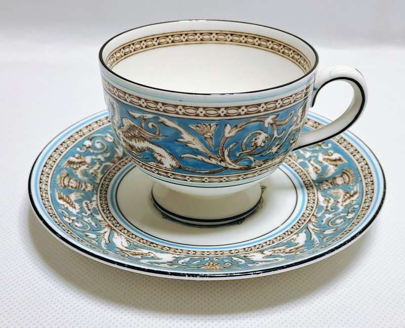 Wedgwood Florentine Turquoise Bone China Teacup & Saucer Set (W2714)