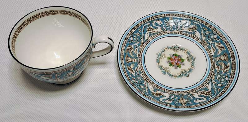Wedgwood Florentine Turquoise Bone China Teacup & Saucer Set (W2714)