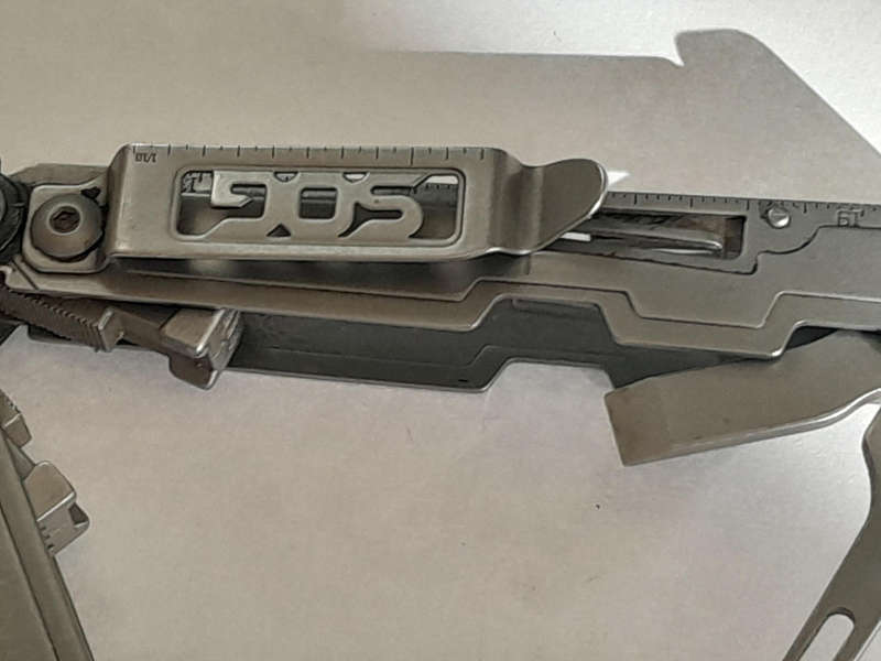 SOG, USA Multitool.