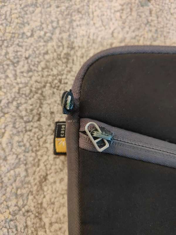 CASE LOGIC LAPTOP SLEEVE | 13/14' LAPTOP SIZE