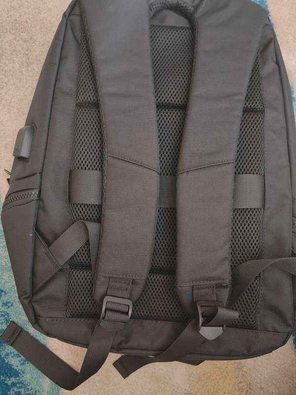 Volkano Midtown Laptop BackPack 16lt Laptop Backpack  (Black) | 16' Laptop Size | USB Charging Port