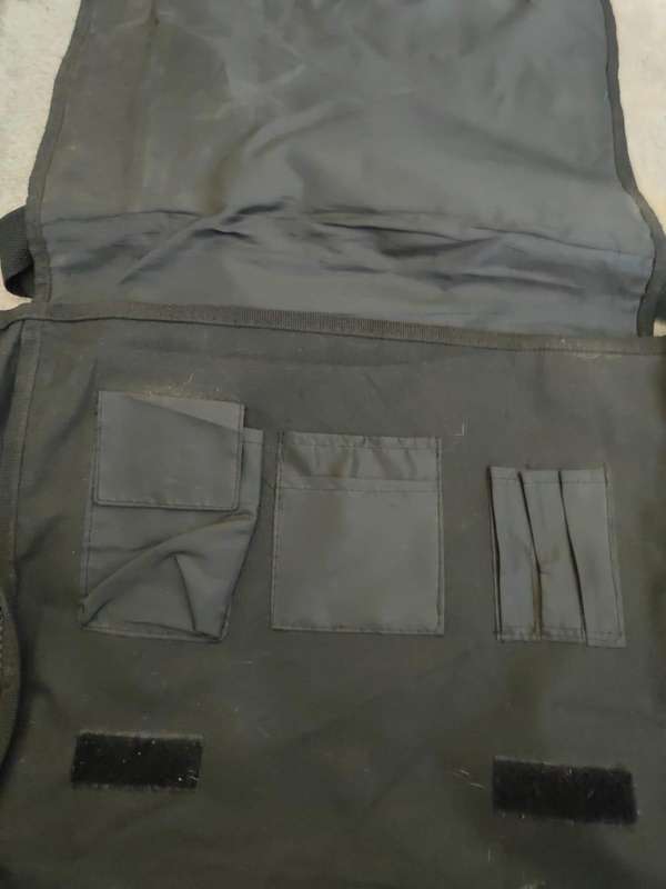 Barron BB0038 - Messenger Bag with Mesh Trim