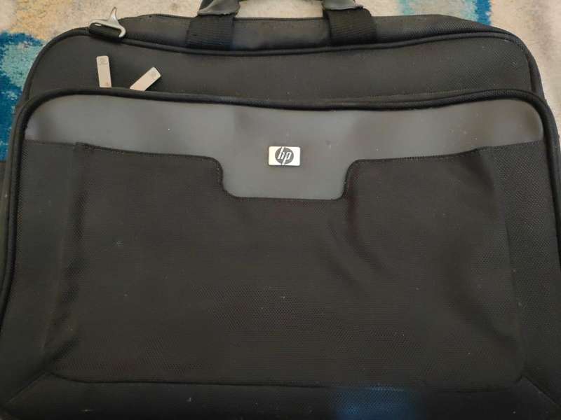 HP 17' Laptop Shoulder Bag