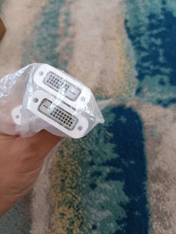 Bulk lot of Apple accessories