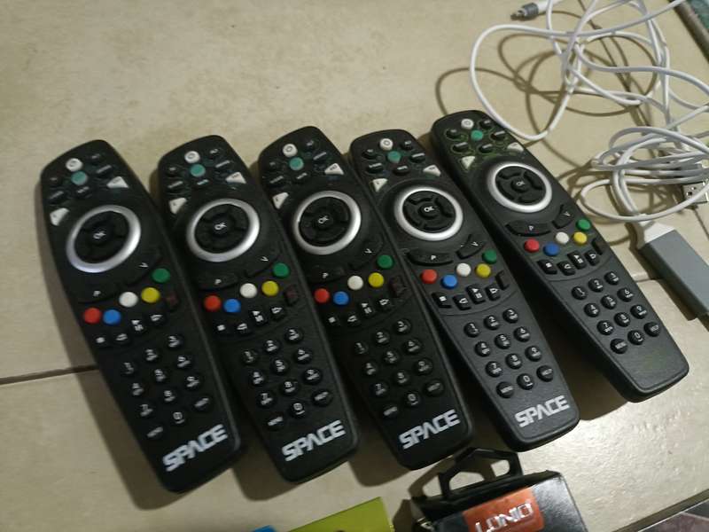Bulk lot of electronics