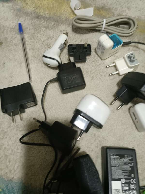 Bulk lot of Cellphone & accessories