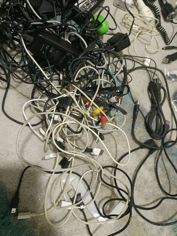 Bulk lot of Cellphone & accessories