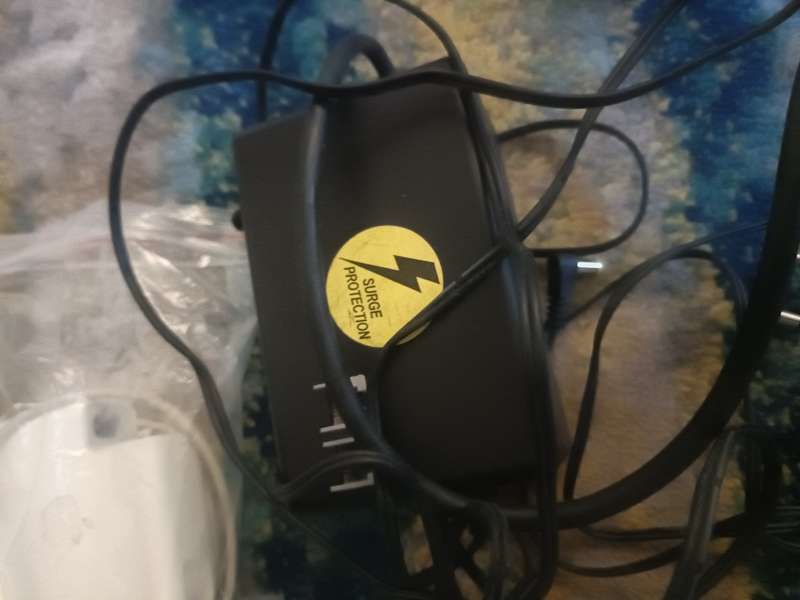 Bulk lot of Apple & other accessories