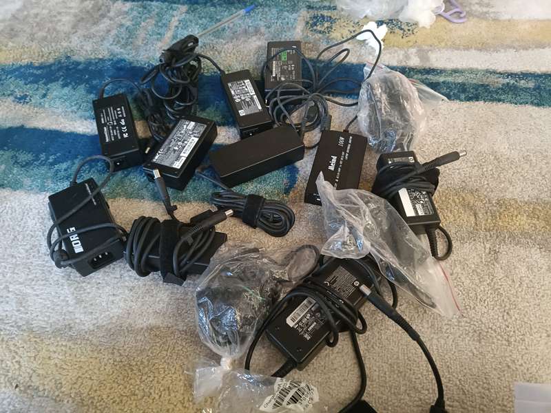 Bulk lot of HP Chargers