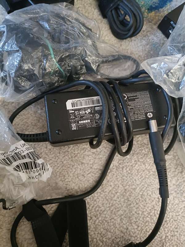 Bulk lot of HP Chargers