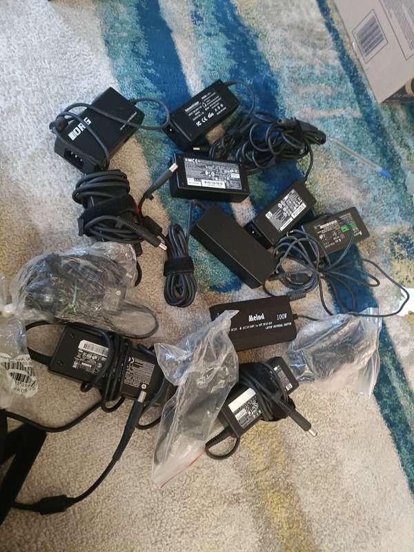 Bulk lot of HP Chargers