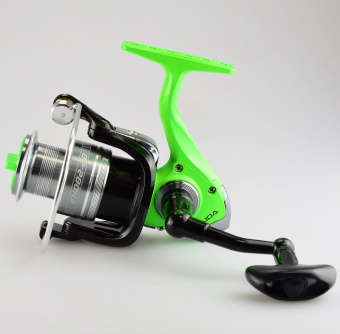 Reel Kaida EHQ-02 2000, bearings 3sp.+1rp., gear ratio 4.9:1, Universal