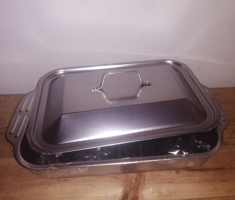 Multi-purpose Dish, Oven Pan with Lid, Braai Roasting Pan with lid, 42x24x7.5 cm