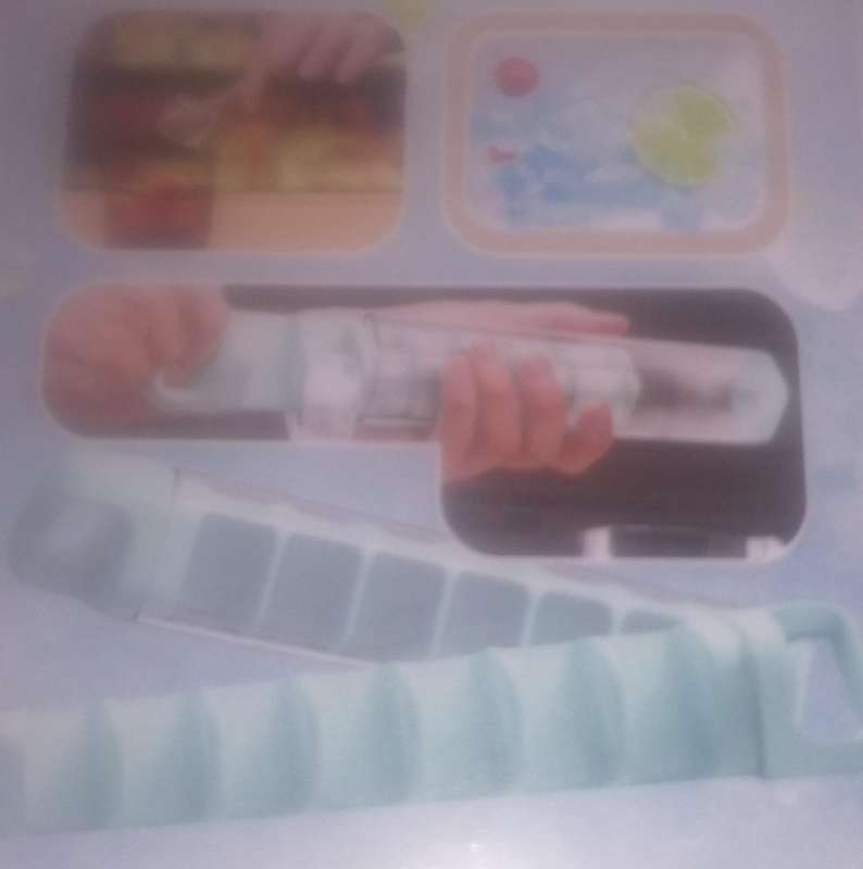 Ice Lattice Mold tray, Space Saving, makes 14 at a time, triangular ice, double sided ice grid