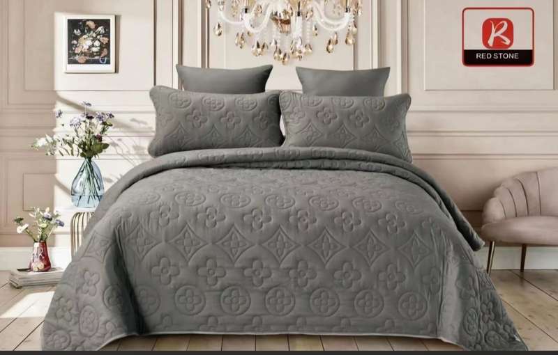 5Pc King Quilt Set, 1 Bedspread, 2 Std + 2 Eurosham Pillowcases, also in Queen size, Can choose size