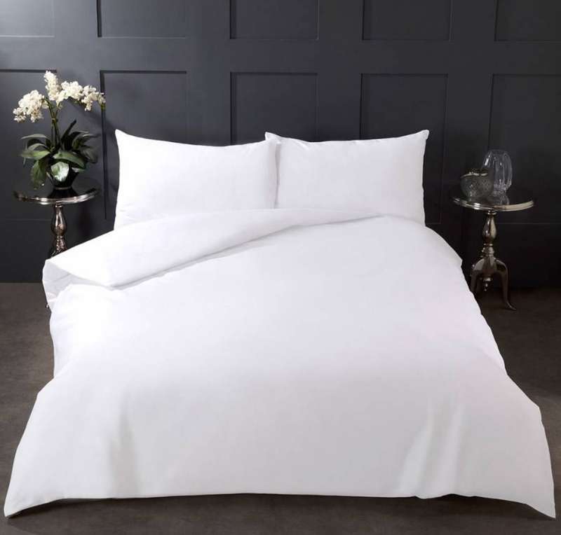6pc Duvet Cover Set White - Queen, includes 2 Standard + 2 Continental pillow cases, and Flat Sheet