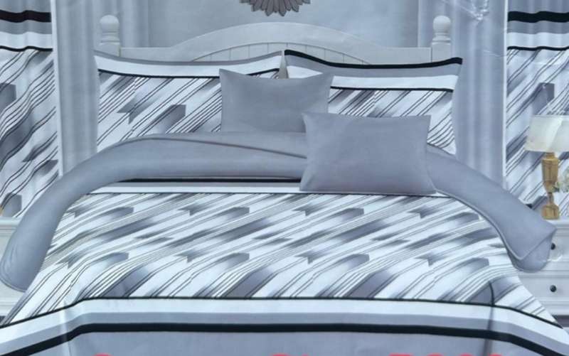 5pc Queen set bedspread , 2 standard + 2 continental pillow cases