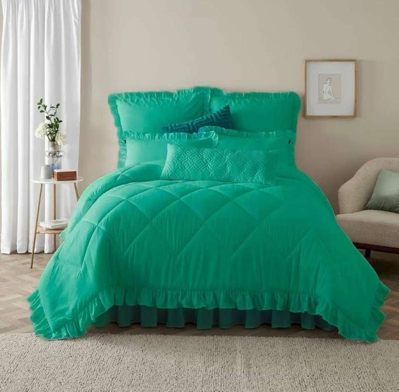 Queen 5Pc Frilled Comforter Set, Includes:  2 Continental pillowcase, 2 Standard Pillowcases, Green