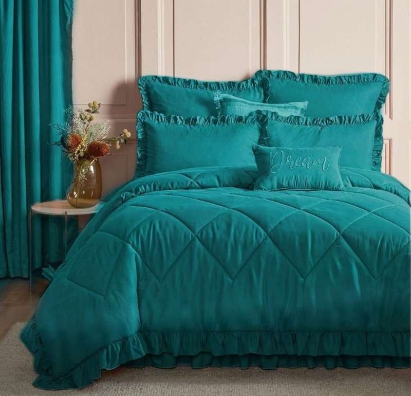 Queen 5Pc Frilled Comforter Set, Includes:  2 Continental pillowcase, 2 Standard Pillowcases, Teal