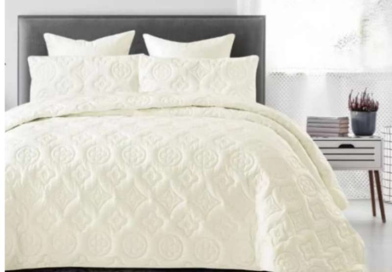 5Pc Mokka King Quilt Set, 1 Quilt Bedspread, 2 Standard pillow cases, 2 Eurosham Pillow cases (65cm)