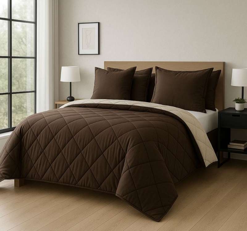Reversable 5Pc Comforter Set, Incl 2 Std + 2 Conti Pillowcases, Choose size (Queen or Double)