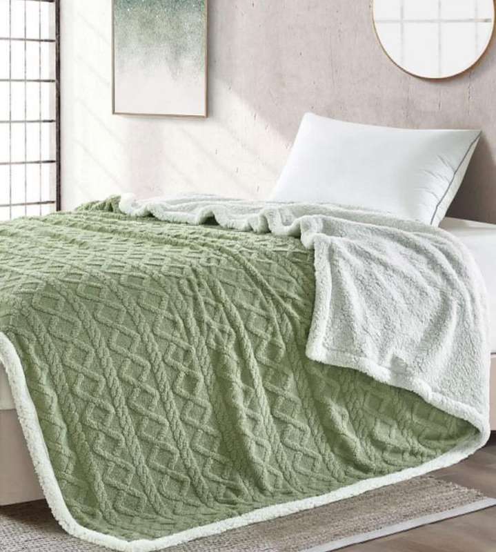 Queen Geometric Sherpa blanket, Size 200x230cm, 4 colours to choose from, also in Double size