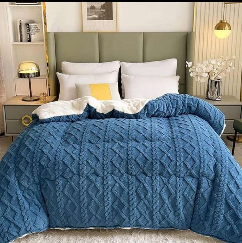 5Pc Geometric Comforter Set, with 2 Std+ 2 Conti Pillowcases, White Sherpa Wool Underneath