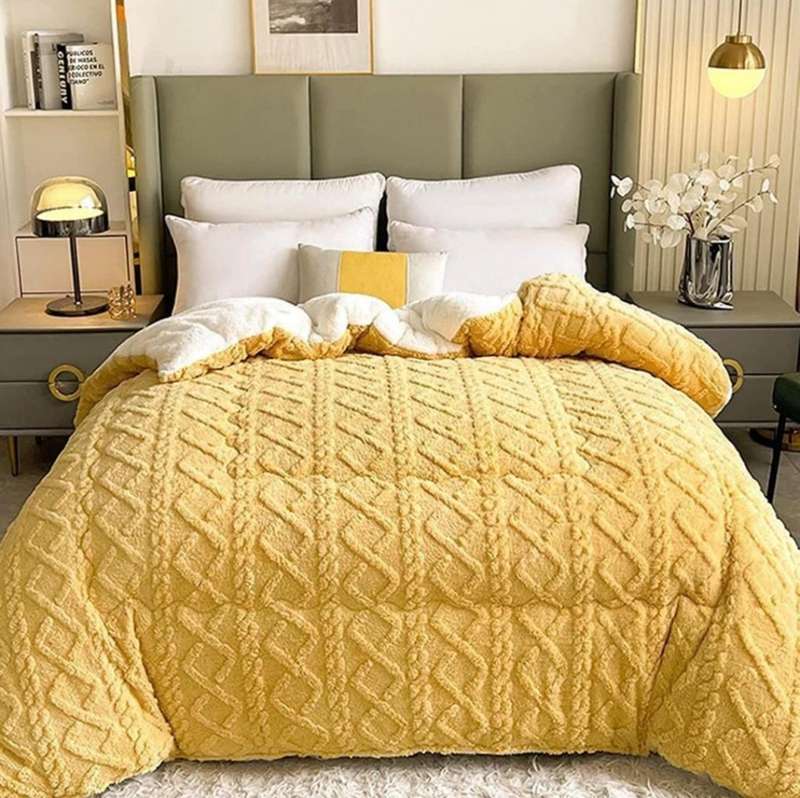 5Pc Geometric Comforter Set, with 2 Std+ 2 Conti Pillowcases, White Sherpa Wool Underneath