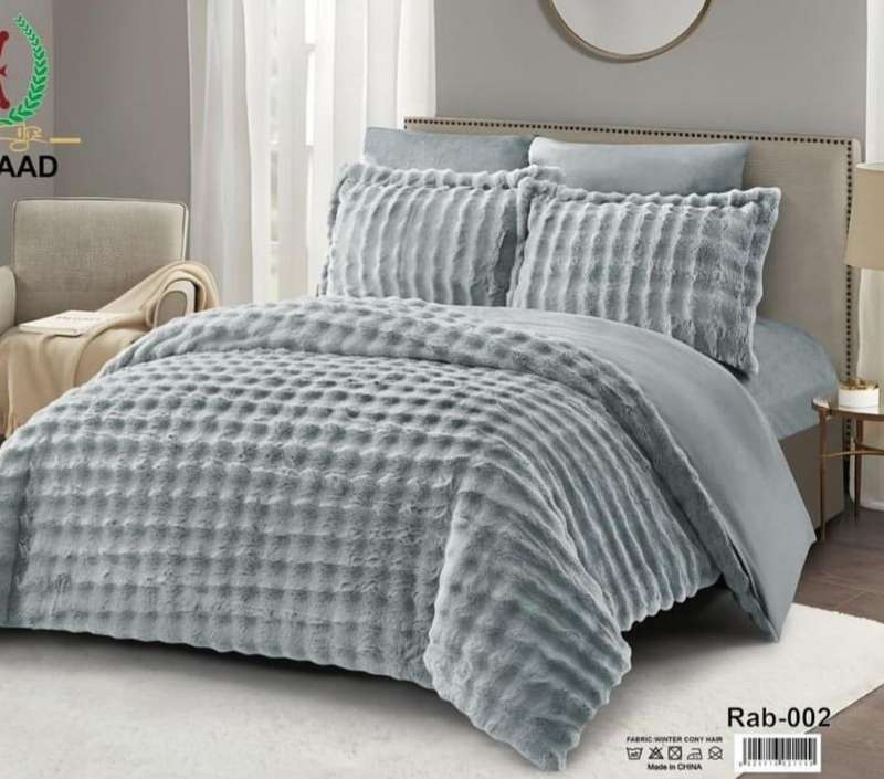 3 Piece Exclusive Rabbit Fur Duvet Cover Set, with Zip, Queen Size