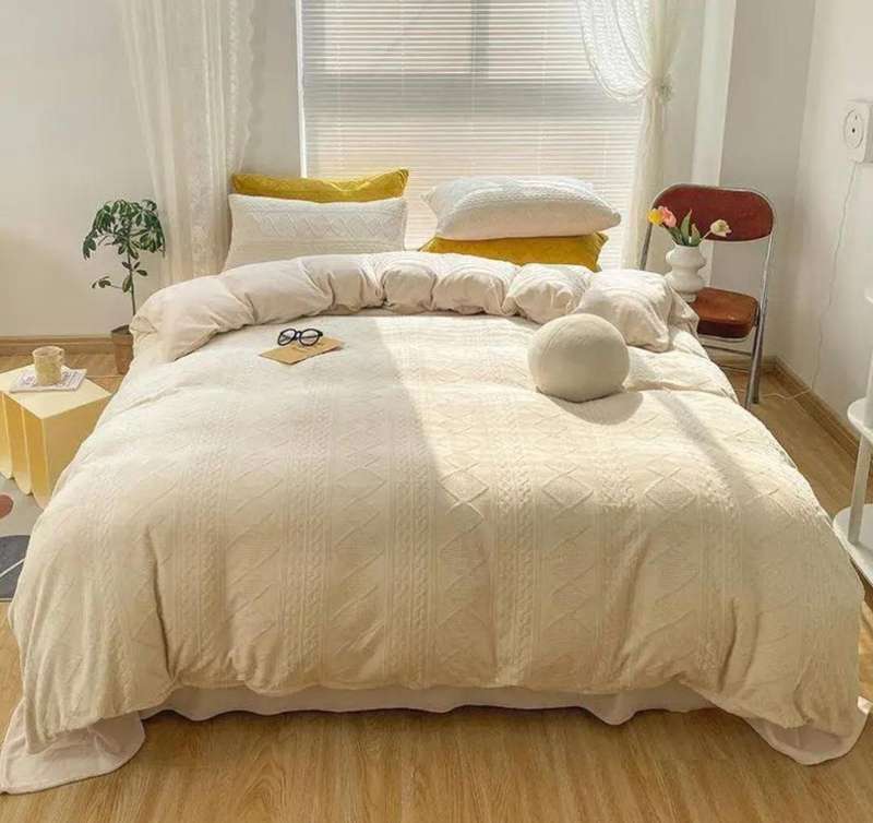 5Pc King Velvet Fleece Comforter Set, Queen available also on request
