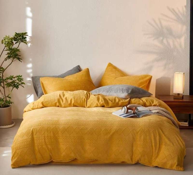 5Pc King Velvet Fleece Comforter Set, Queen available also on request