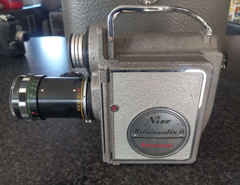 VINTAGE NIZO HELIOMATIC 8 FOCOVARIO FILM CAMERA -GERMANY 1951