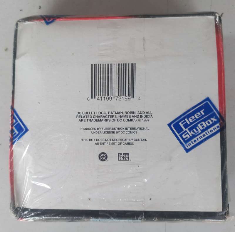 BATNMAN AND ROBIN TRADING CARDS - SEALED BOX FROM 1987