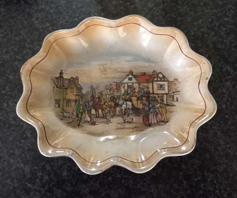 JOBM LOT ENGLISH PORCELIN AND OTHER ITEMS