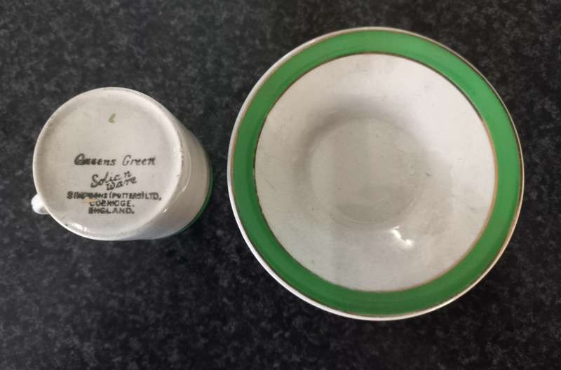 JOBM LOT ENGLISH PORCELIN AND OTHER ITEMS