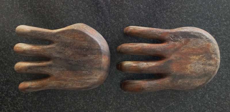 SOLID WOOD CARVED HANDS