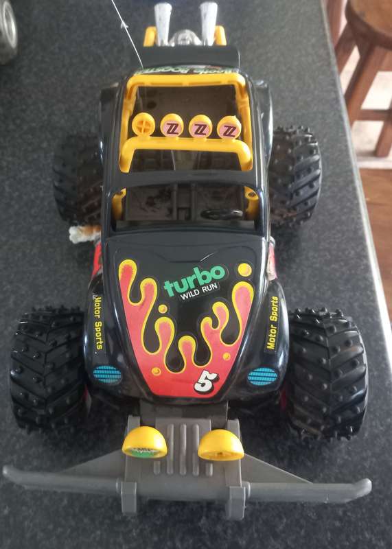 Rugged Trail Super Power Beetle Buster Radio Control Car