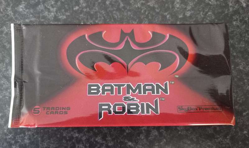 36X SEALED PACKET BATMAN AND ROBIN TRADING CARDS