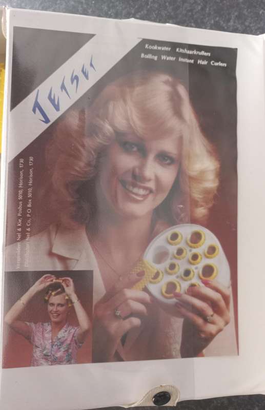 Vintage Boiling Water Instant Hair Curlers in Original Case