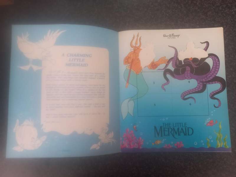 THYE LITTLE MERMAID TRADING CARDS