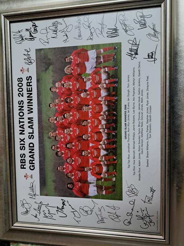 Rugby Welsh Six Nations facsimile signatures