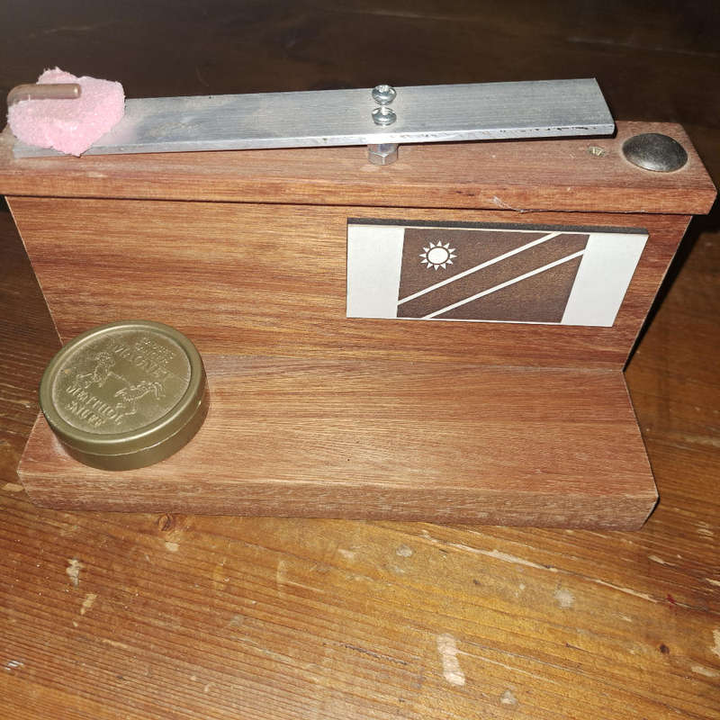 Snuff machine