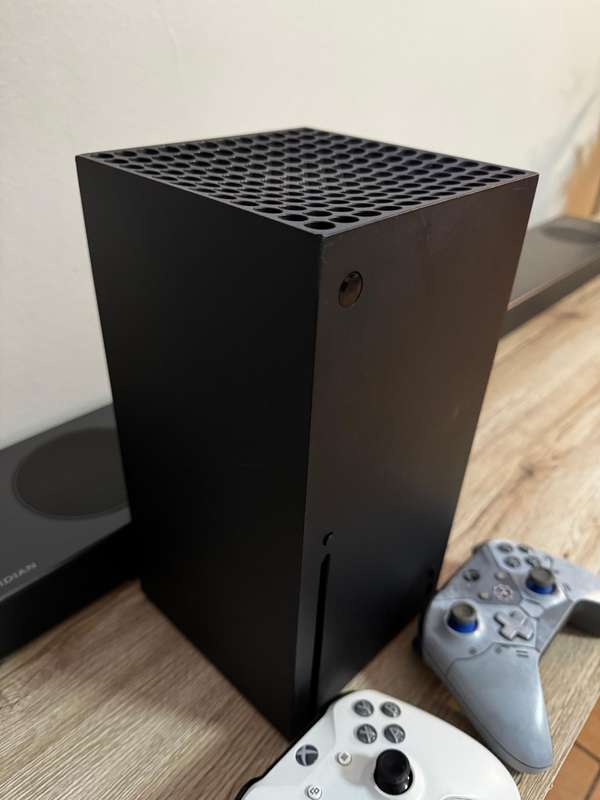 Microsoft Xbox Series X | 1TB | 2x Controllers | R30 Delivery