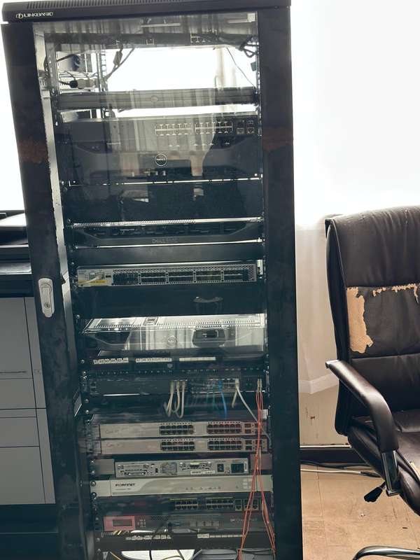 Cisco 2960 Catalyst Switch WS-C2960-24TC-L