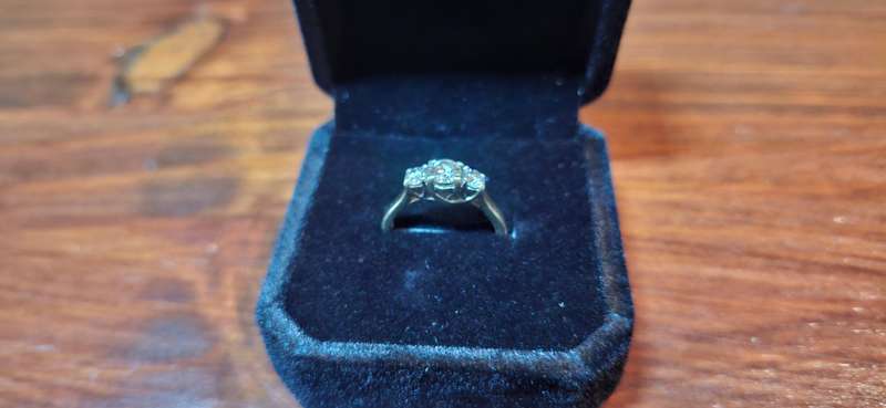 9 Carat Natural Diamonds Engagement ring - Trinity