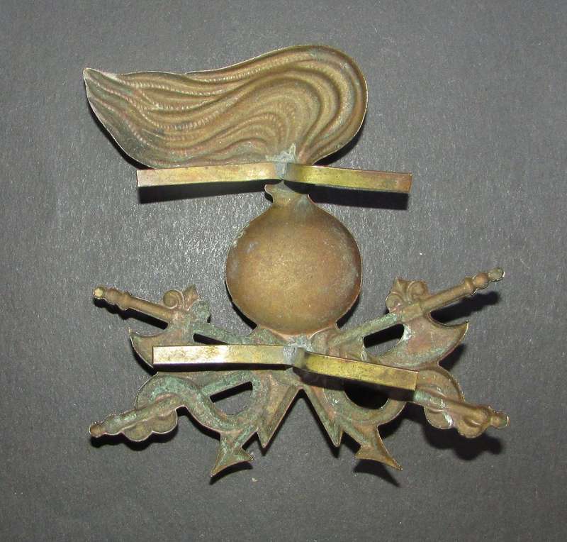Italy - Facist Italian Tropical Helmet Badge