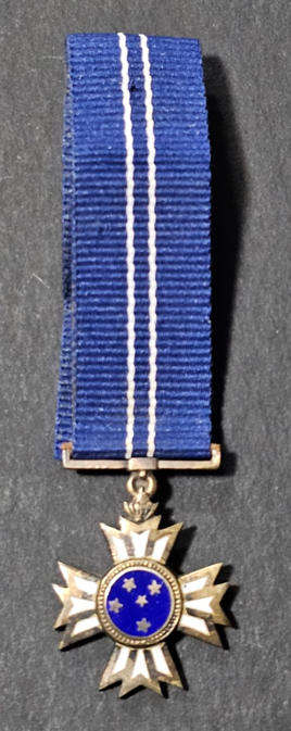 SADF - Minaiature Southern Cross Decoration ( SAM )